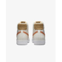 Nike  Blazer Low DA4934 White/White/Black/Light Bone