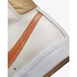 Nike  Blazer Low DA4934 White/White/Black/Light Bone